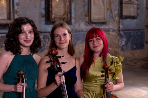 kara-strings_3400