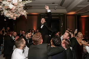 lynn-shapiro-photo-smashaing-the-glass_1512