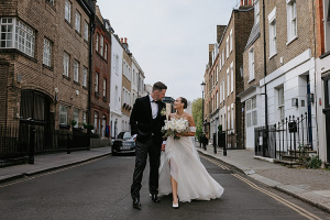 lynn-shapiro-photo-smashaing-the-glass_1514