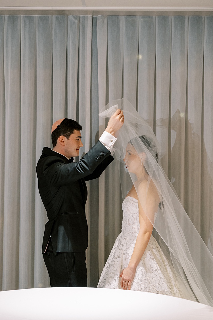 Dylan and Daniel, Langham Hotel, Chicago, USA